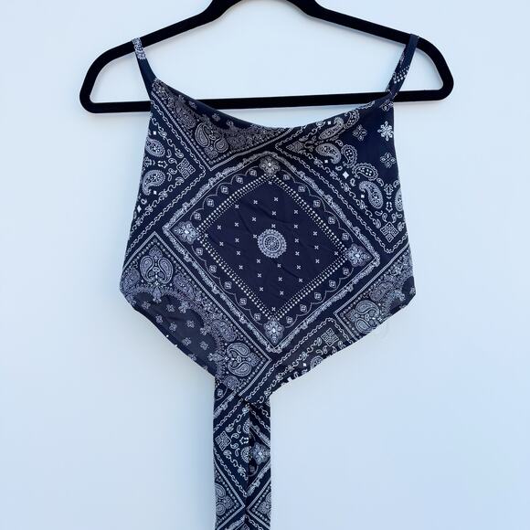 POL Black Paisley Bandana Tie Back Cropped Tank Size Small NWOT - Picture 1 of 5